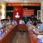 Đồng chí Trần Duy Bình-Bí thư huyện ủy, Trưởng Ban chỉ đạo xây dựng NTM huyện làm việc với xã Hà Tân